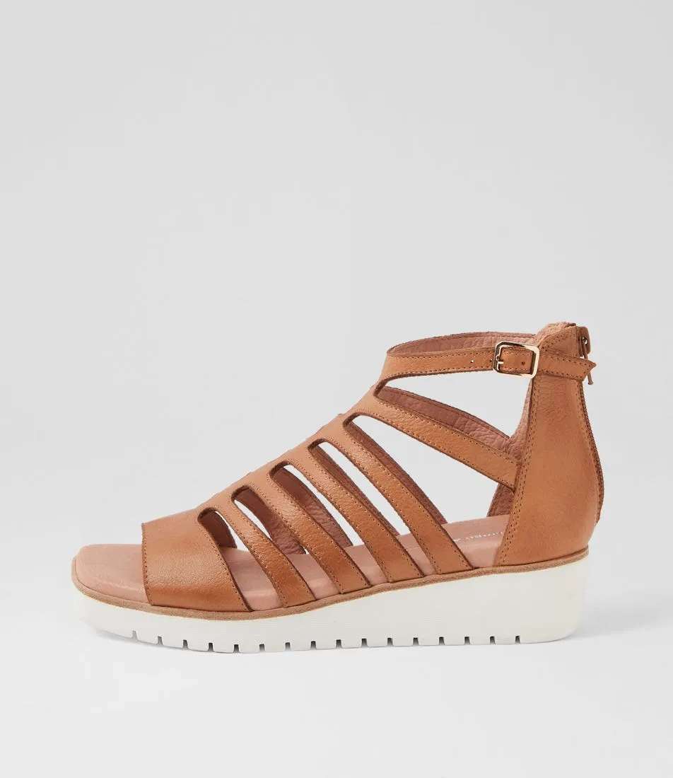 DJANGO & JULIETTE Kodzo Dark Tan White Leather Sandals