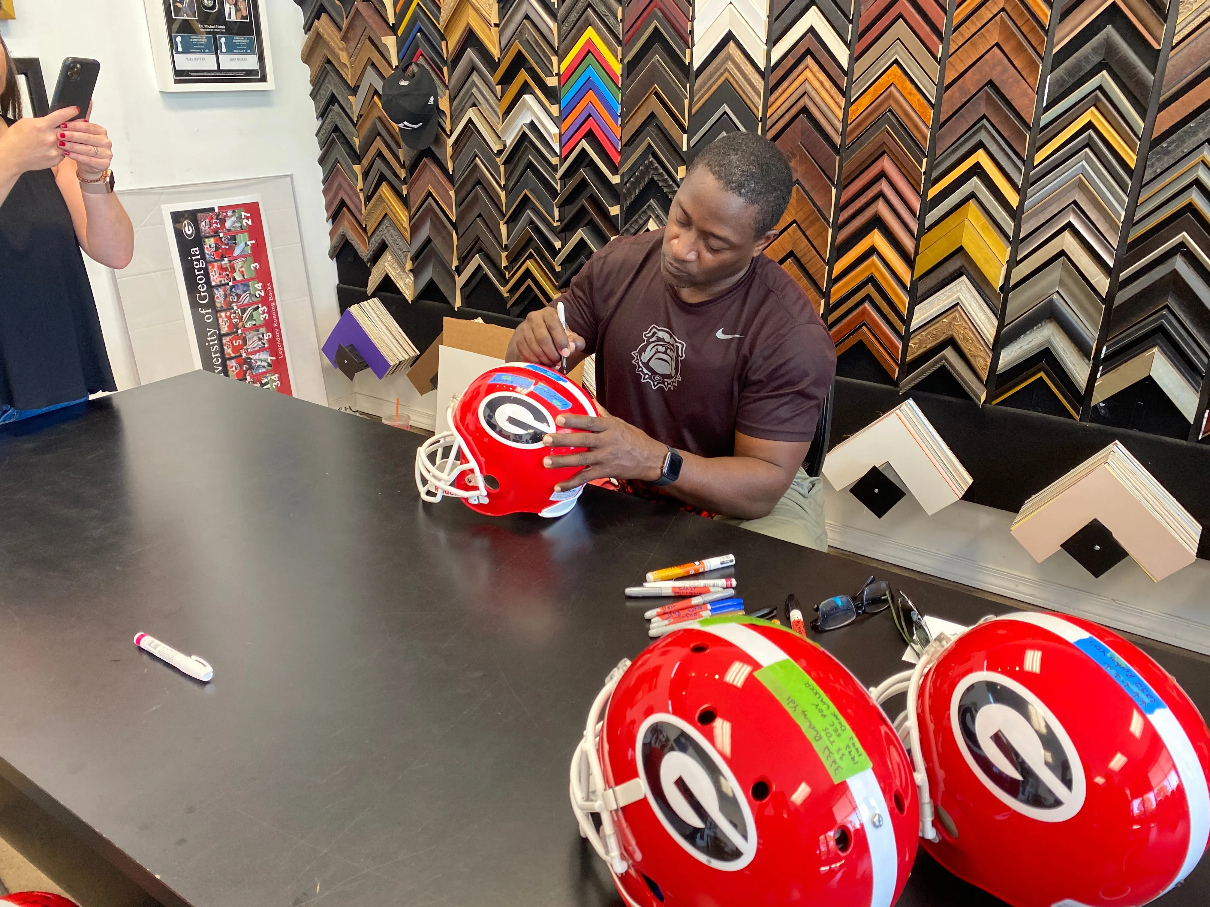 Garrison Hearst Autographed/Signed Georgia Bulldogs Go Dawgs Full Size Schutt NCAA Mini Helmet